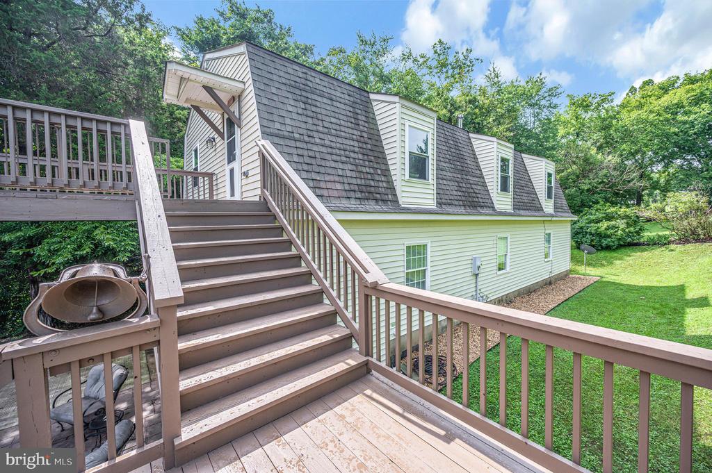 446 BAILEY DRIVE