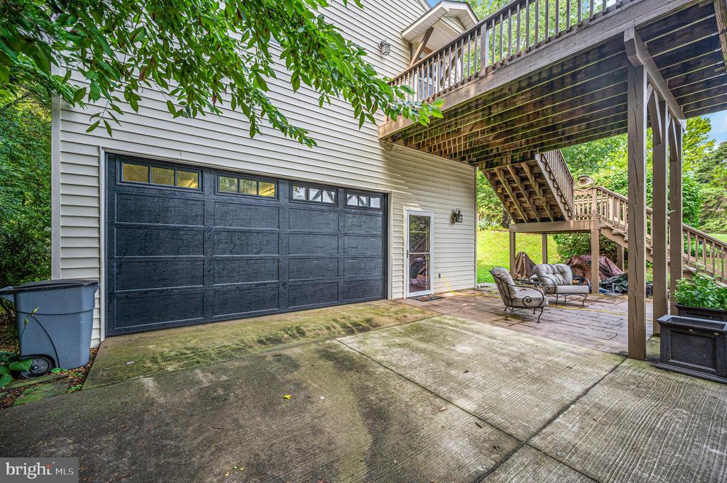 446 BAILEY DRIVE