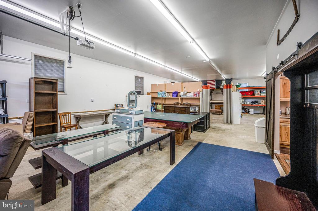 446 BAILEY DRIVE