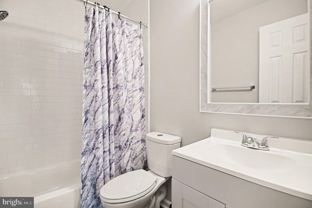 8814 TANGLEWOOD LANE 102