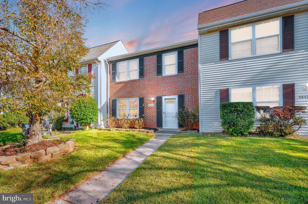 8634 ANNA COURT