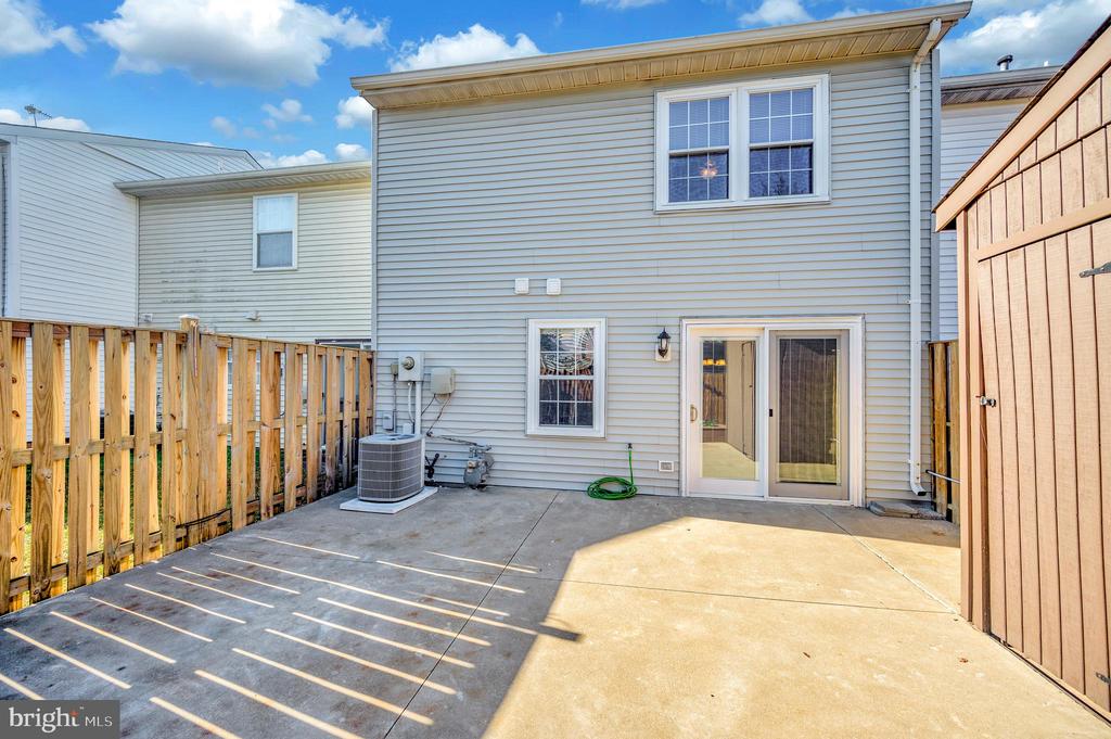 8634 ANNA COURT