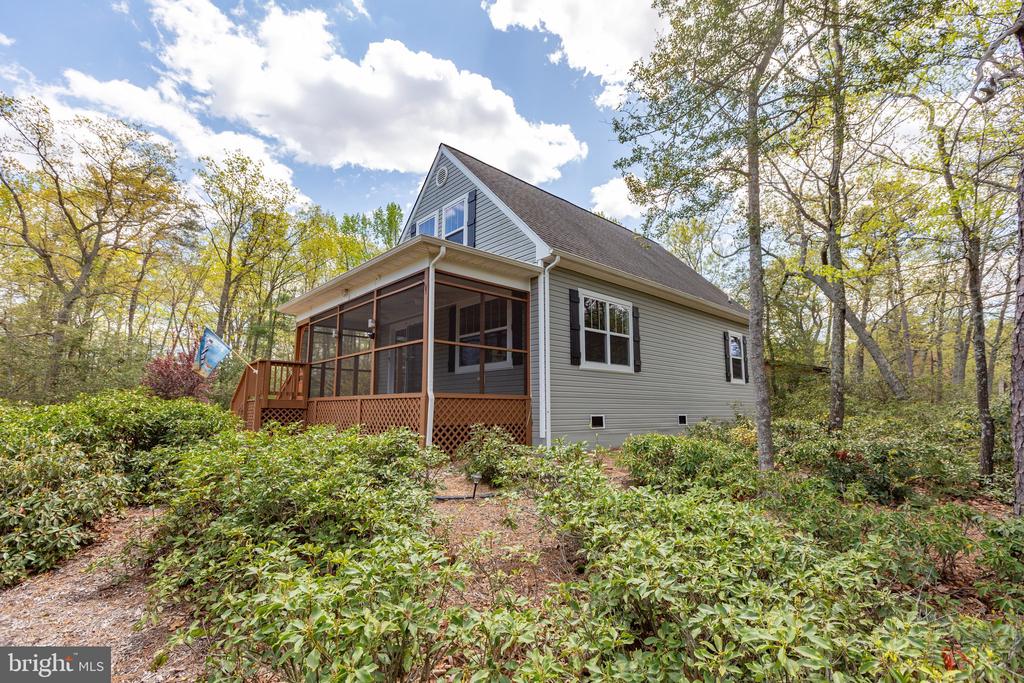 540 Curve Way