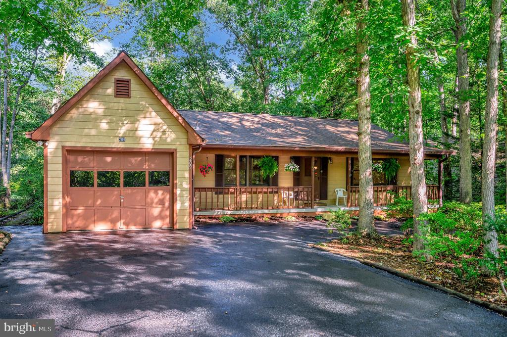 209 FAIRWAY DRIVE