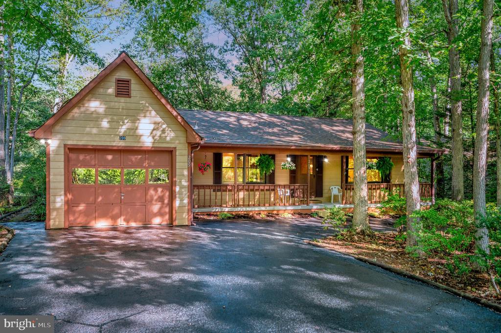 209 FAIRWAY DRIVE