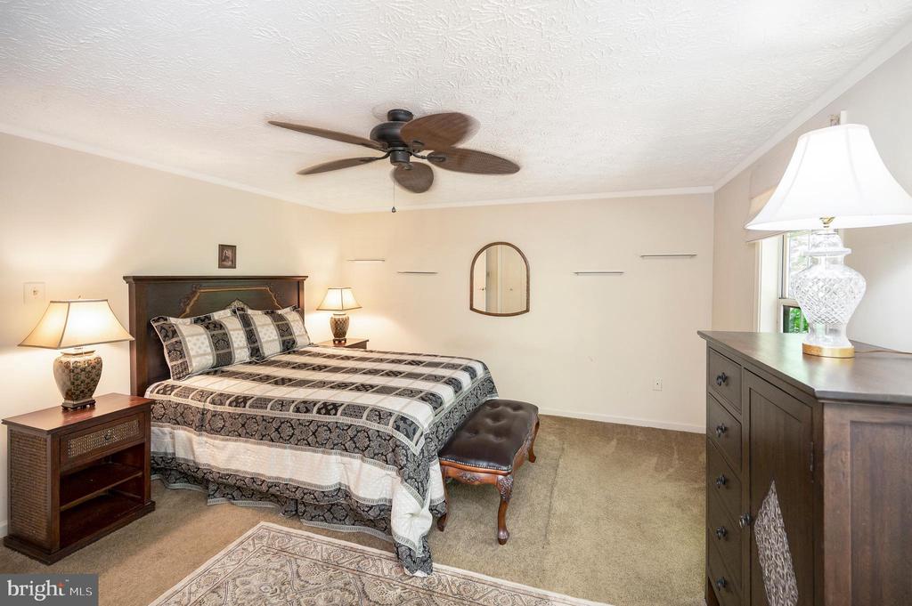 103 FLAGSTONE COURT