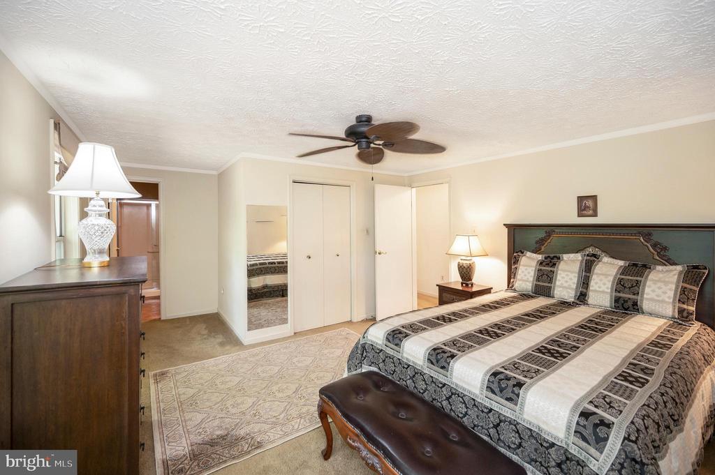 103 FLAGSTONE COURT