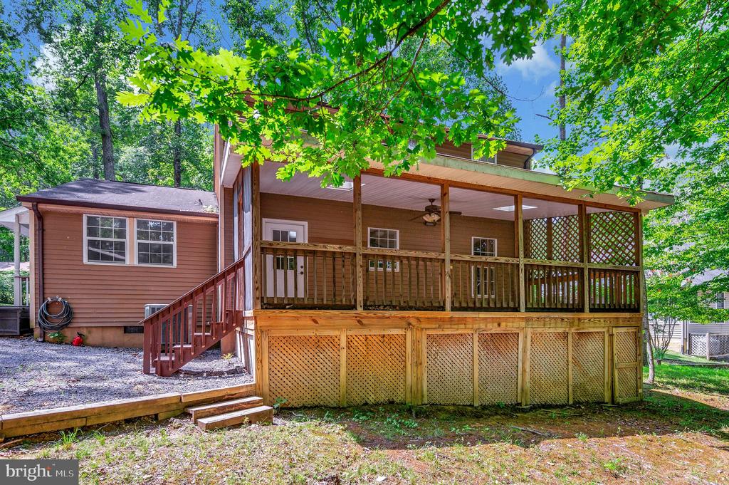103 FLAGSTONE COURT