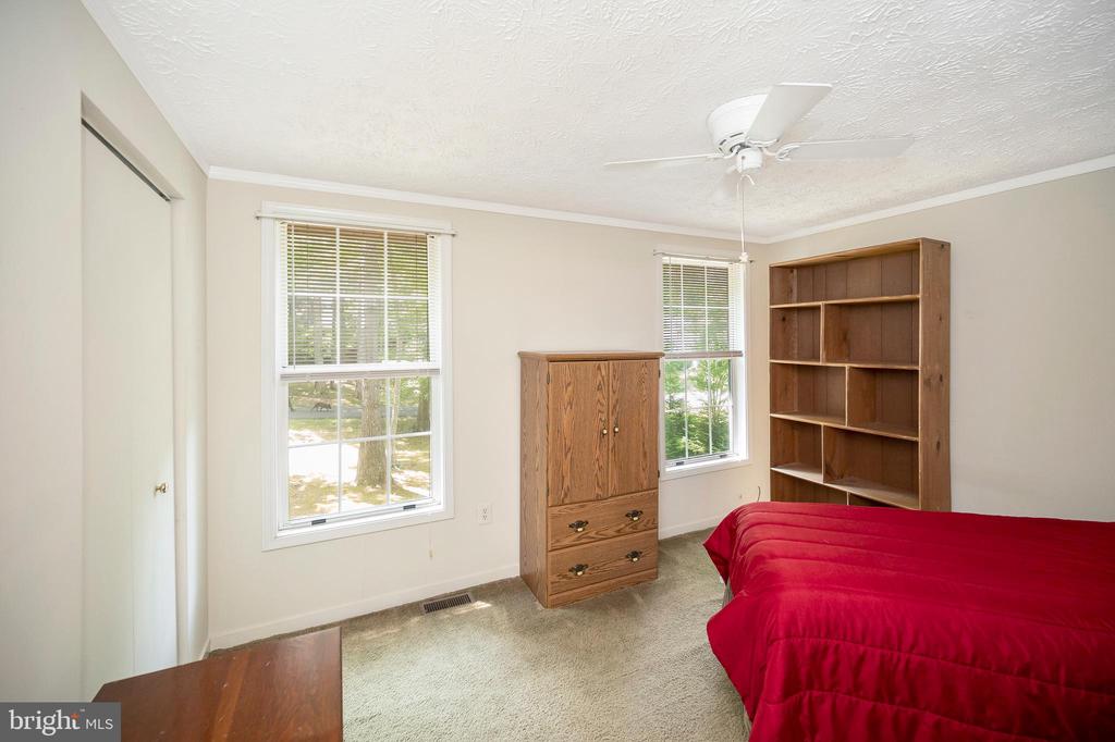 103 FLAGSTONE COURT