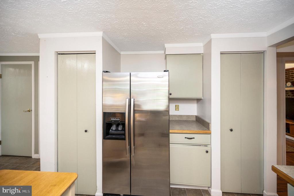 103 FLAGSTONE COURT
