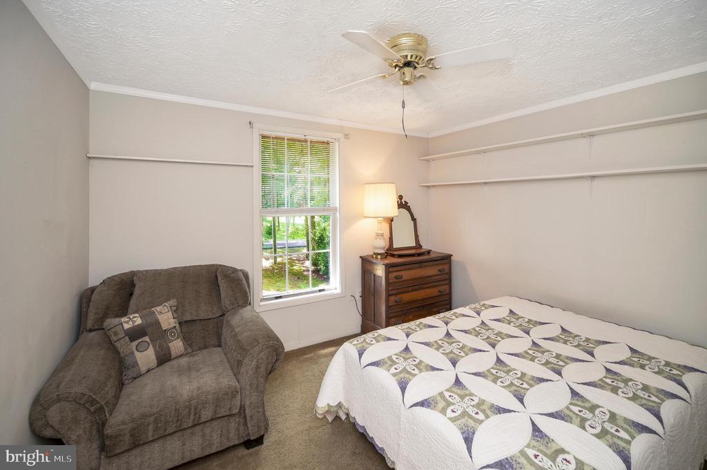 103 FLAGSTONE COURT