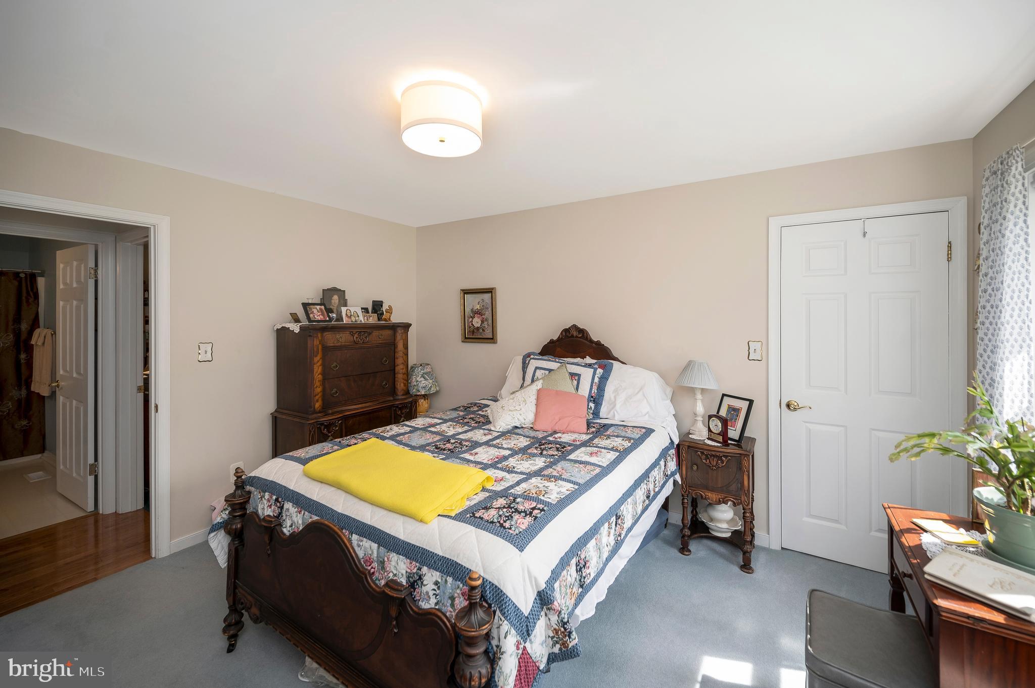 132 WASHINGTON STREET