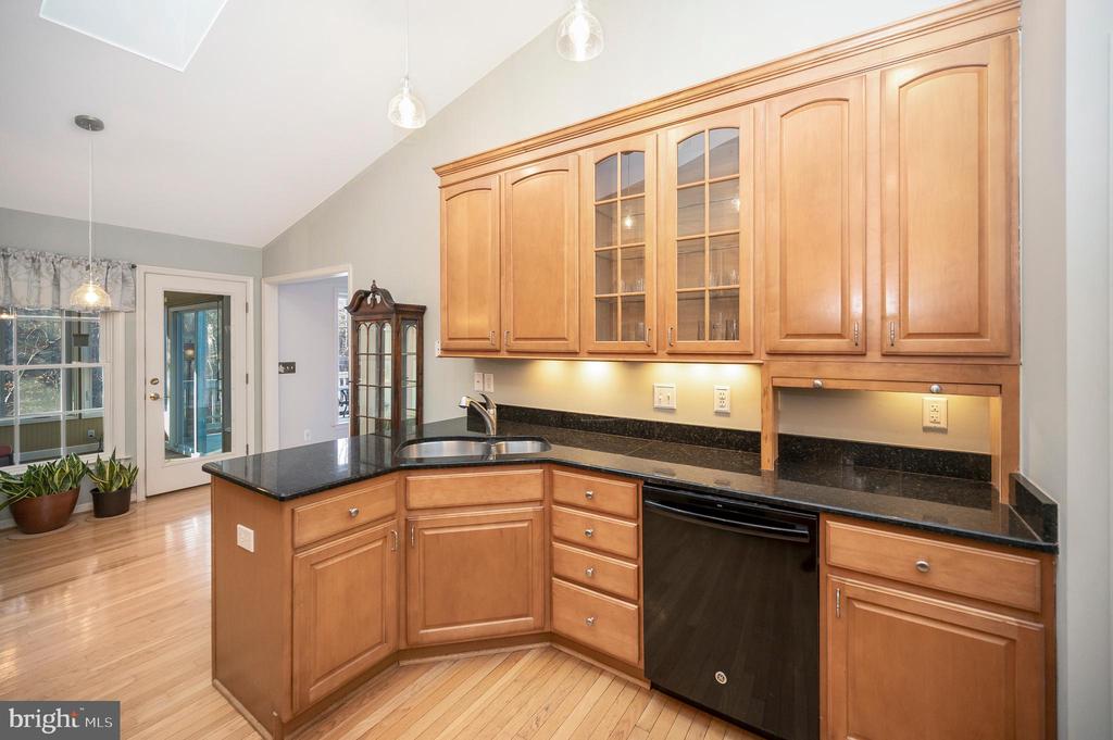 412 HAPPY CREEK ROAD