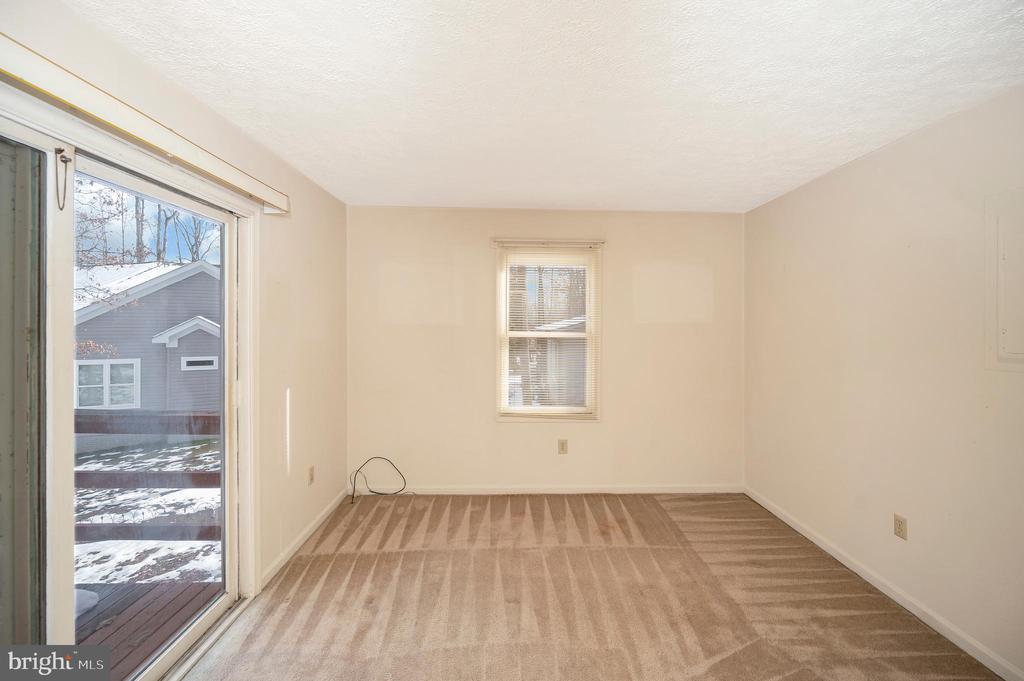 102 SUNSET COURT