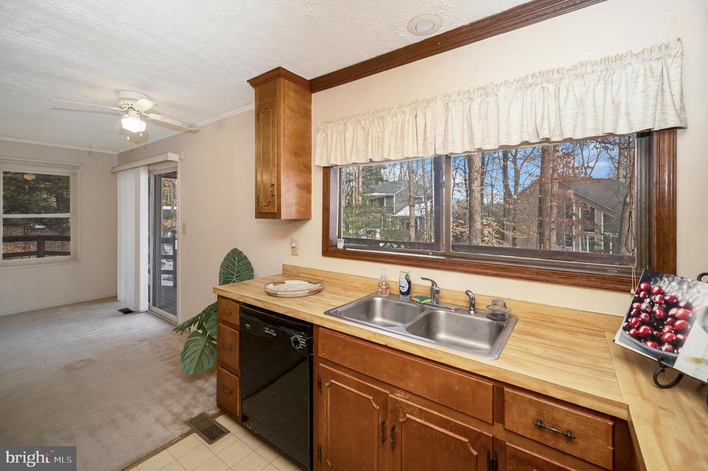 102 SUNSET COURT