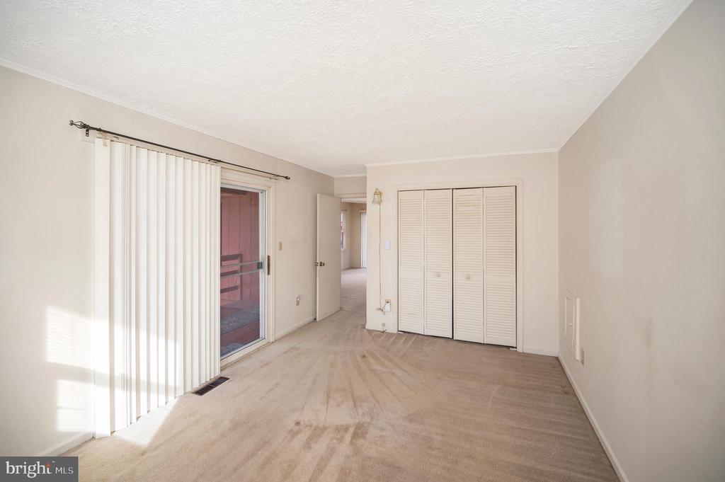 102 SUNSET COURT