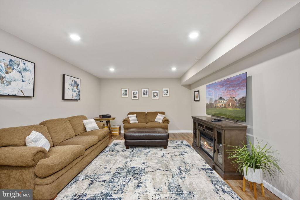 32299 Deep Meadow Ln