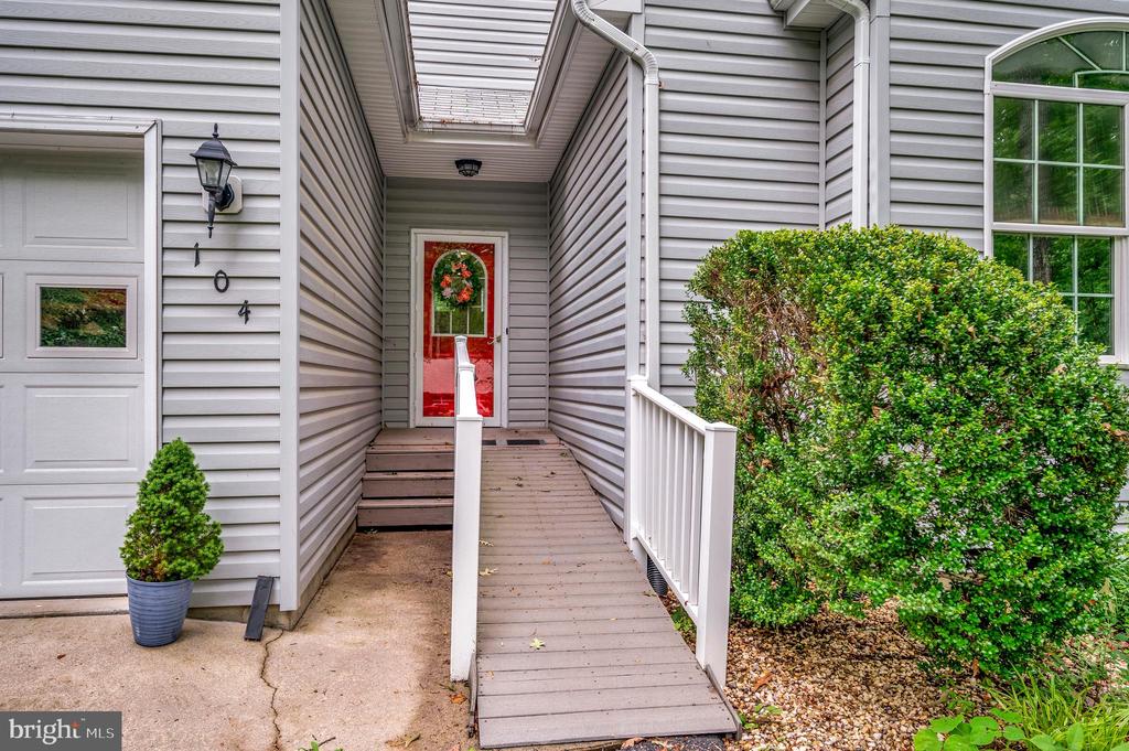 104 BIRCH COURT