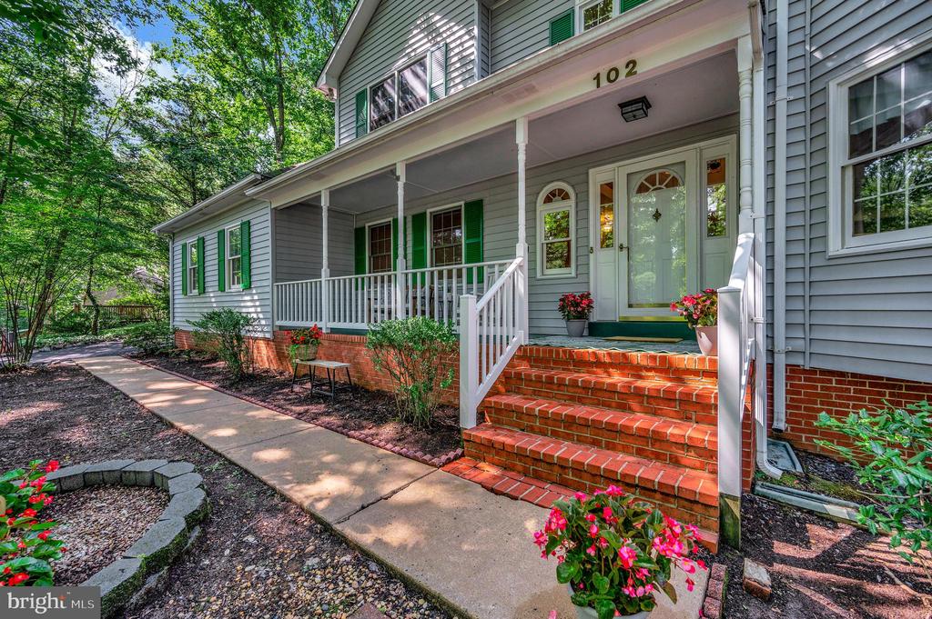 102 HILLSIDE DRIVE