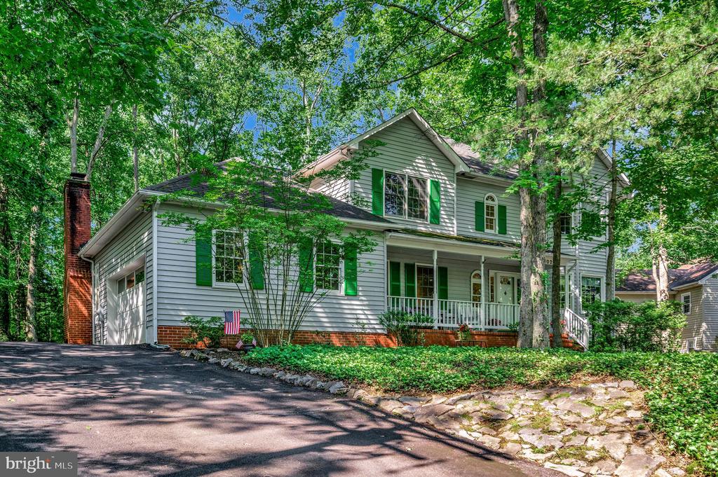 102 HILLSIDE DRIVE
