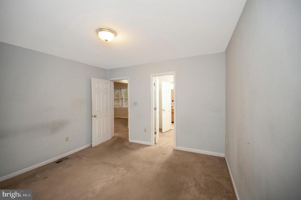 348 YORKTOWN BOULEVARD