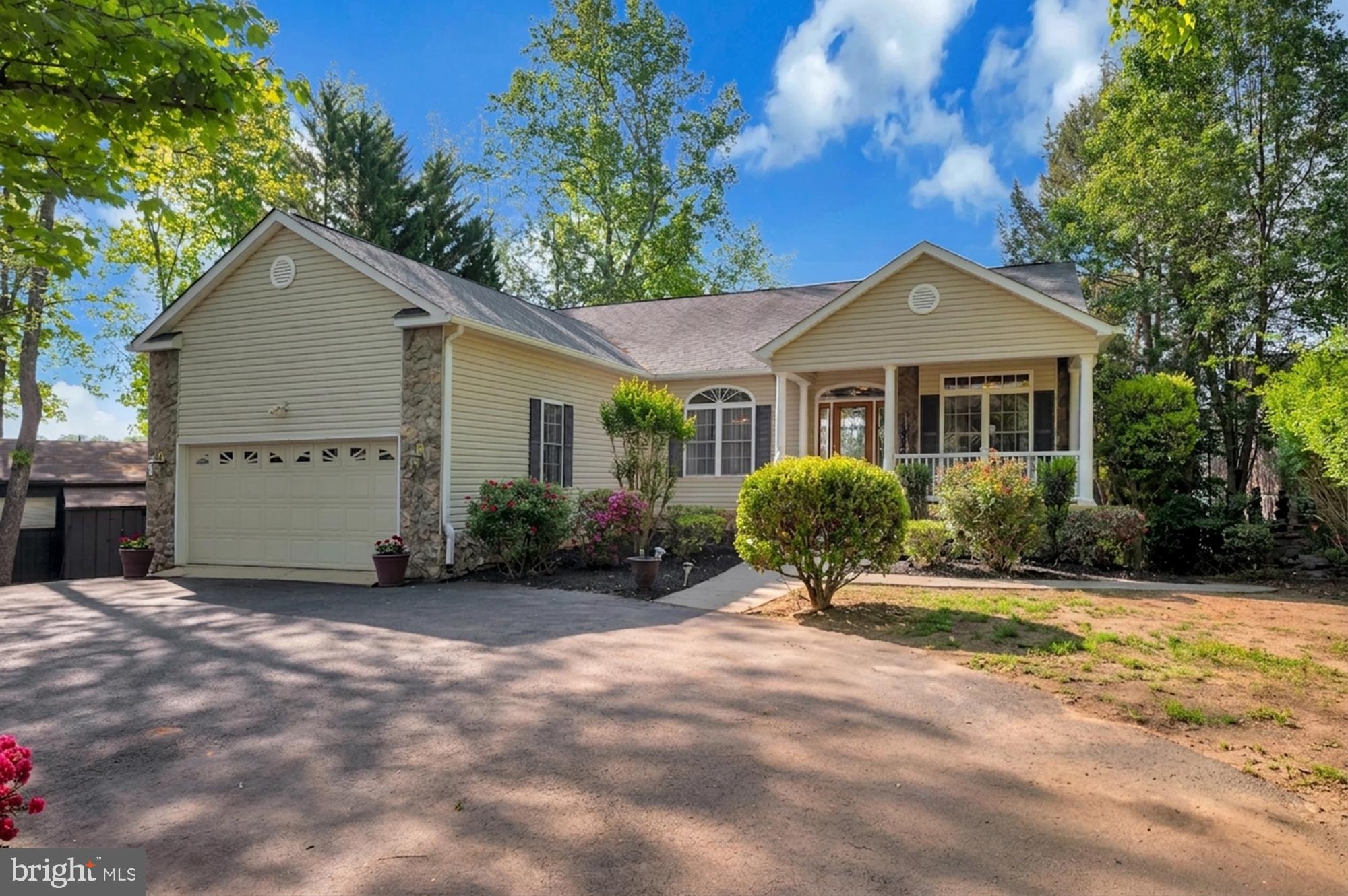 626 CORNWALLIS AVENUE