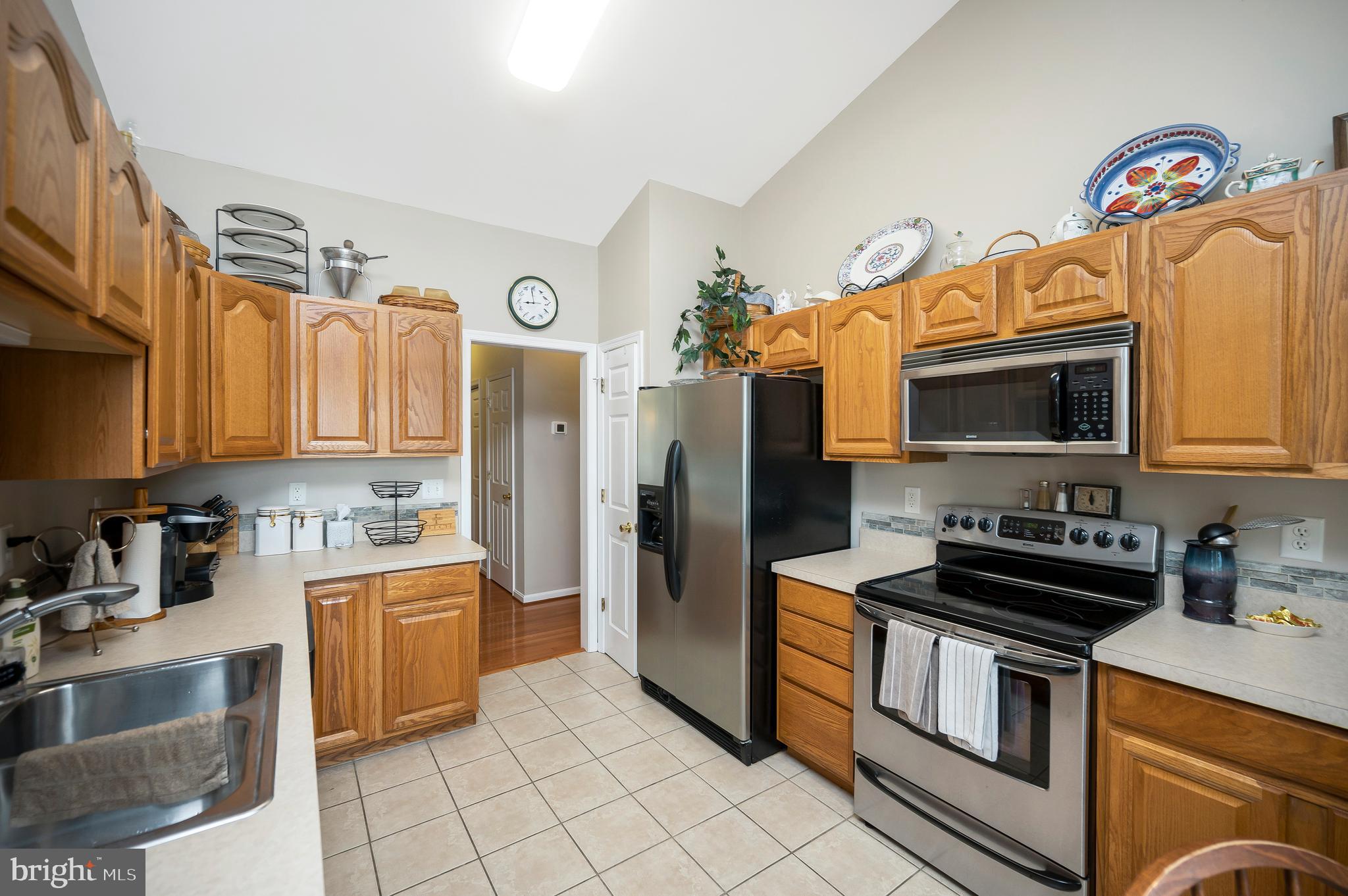 626 CORNWALLIS AVENUE