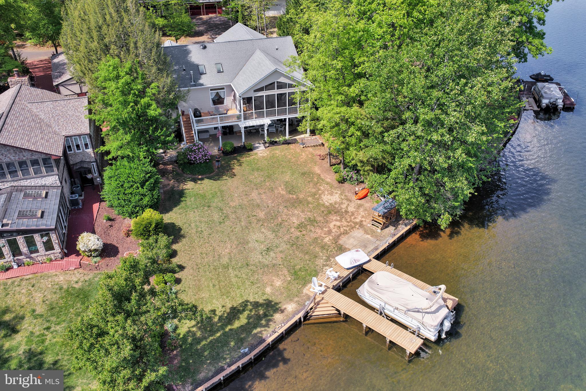 626 CORNWALLIS AVENUE