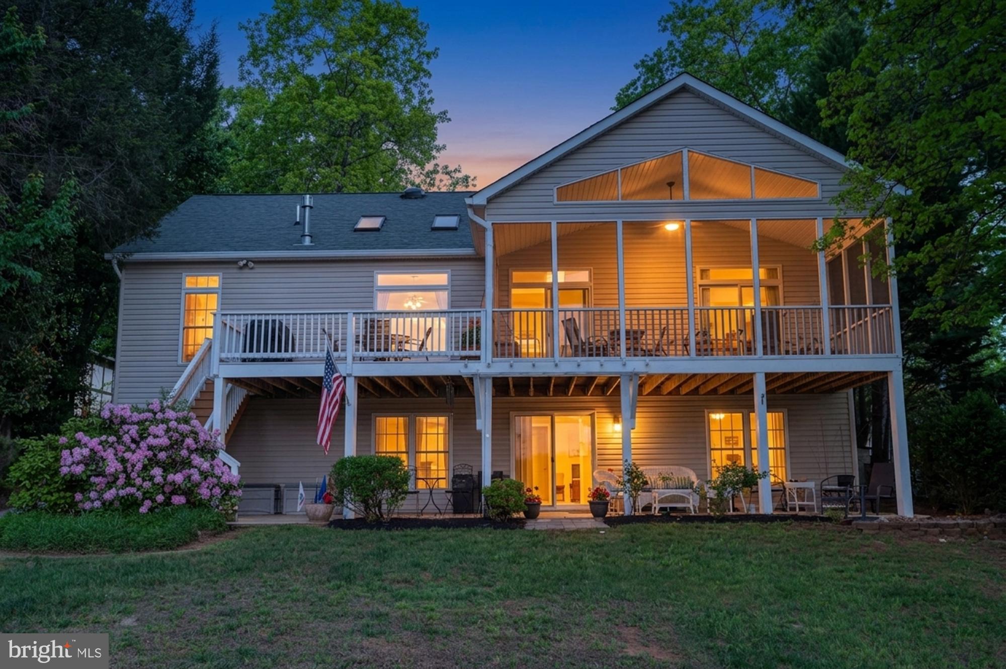 626 CORNWALLIS AVENUE