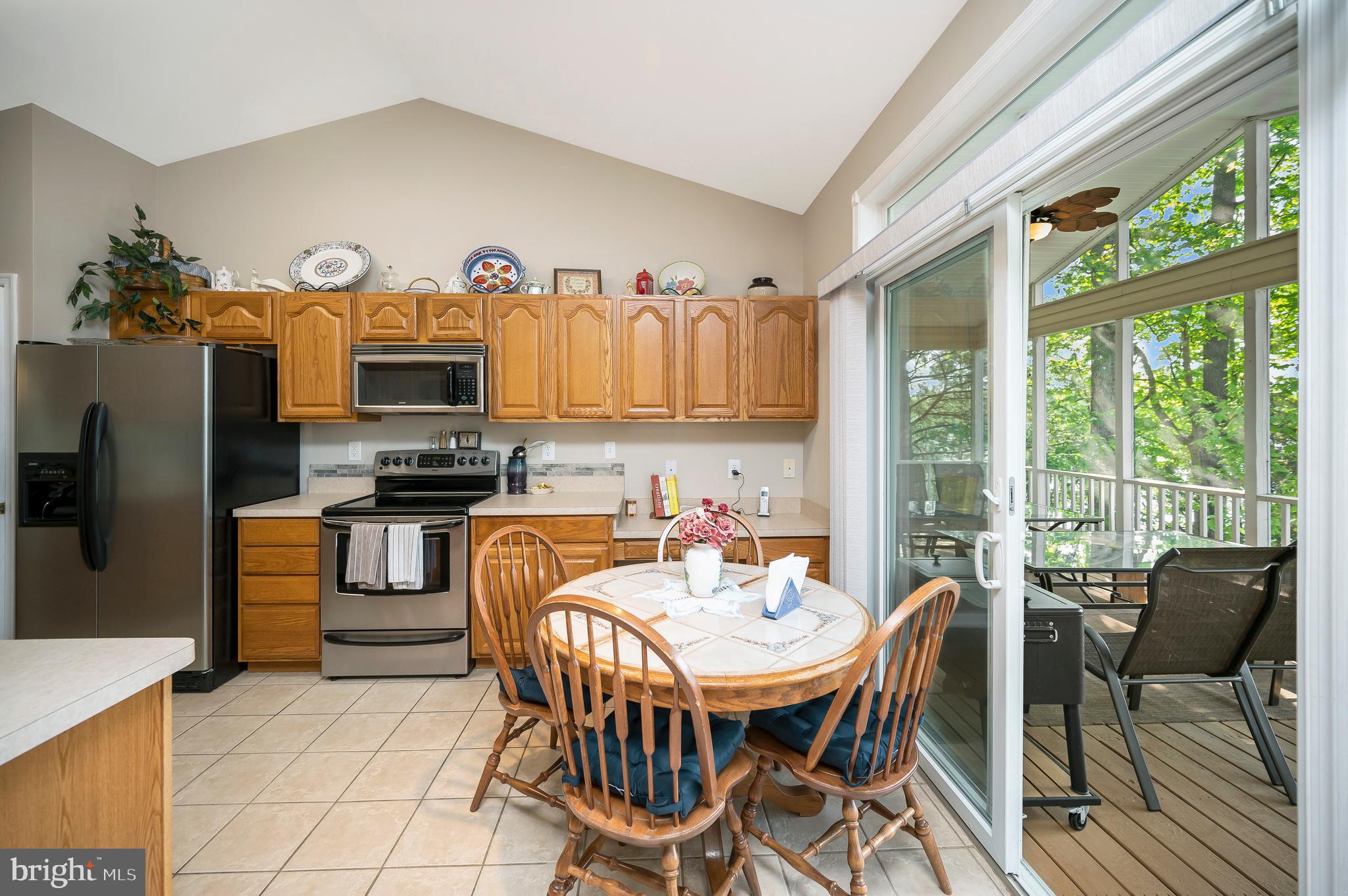 626 CORNWALLIS AVENUE