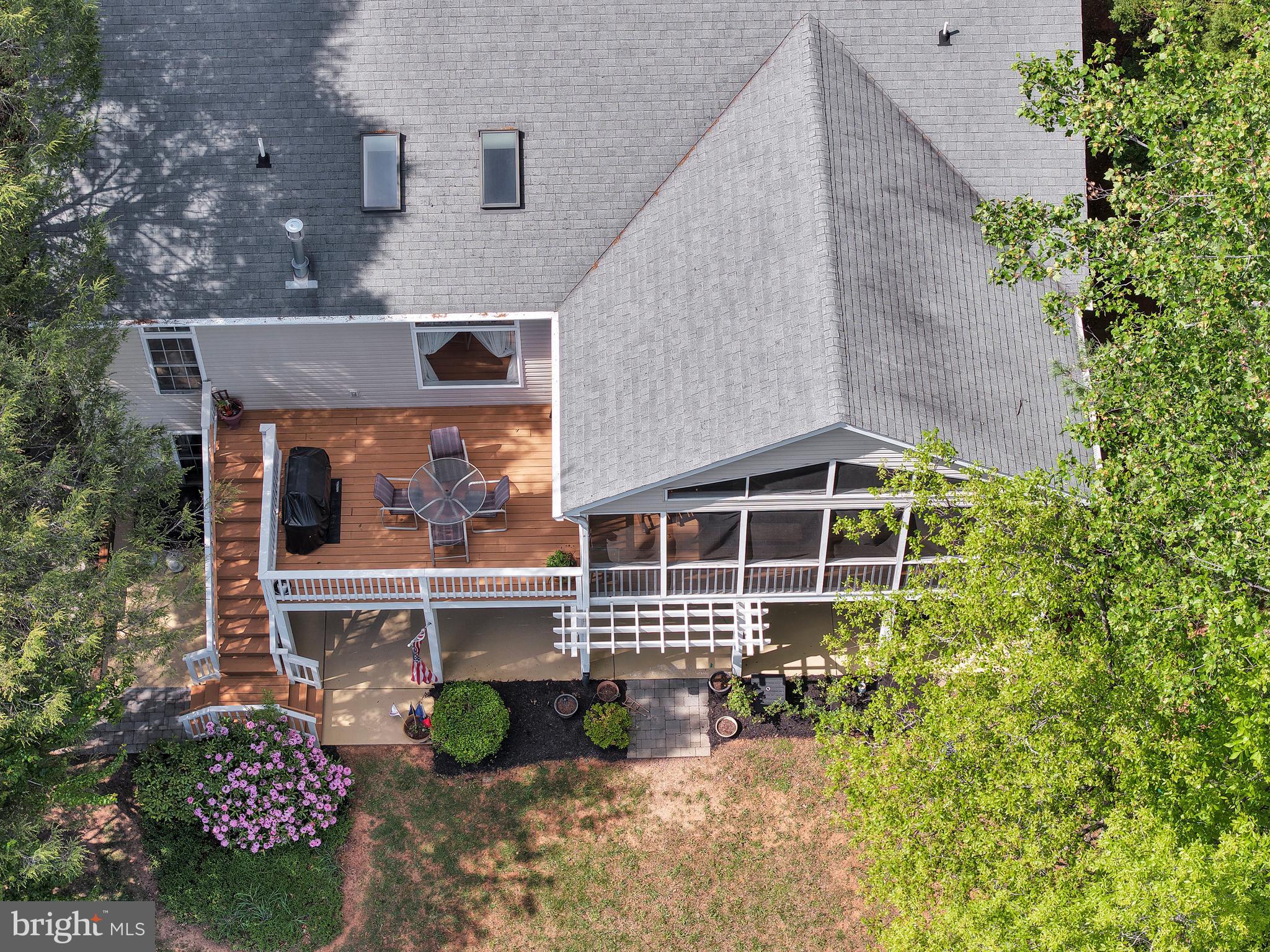 626 CORNWALLIS AVENUE