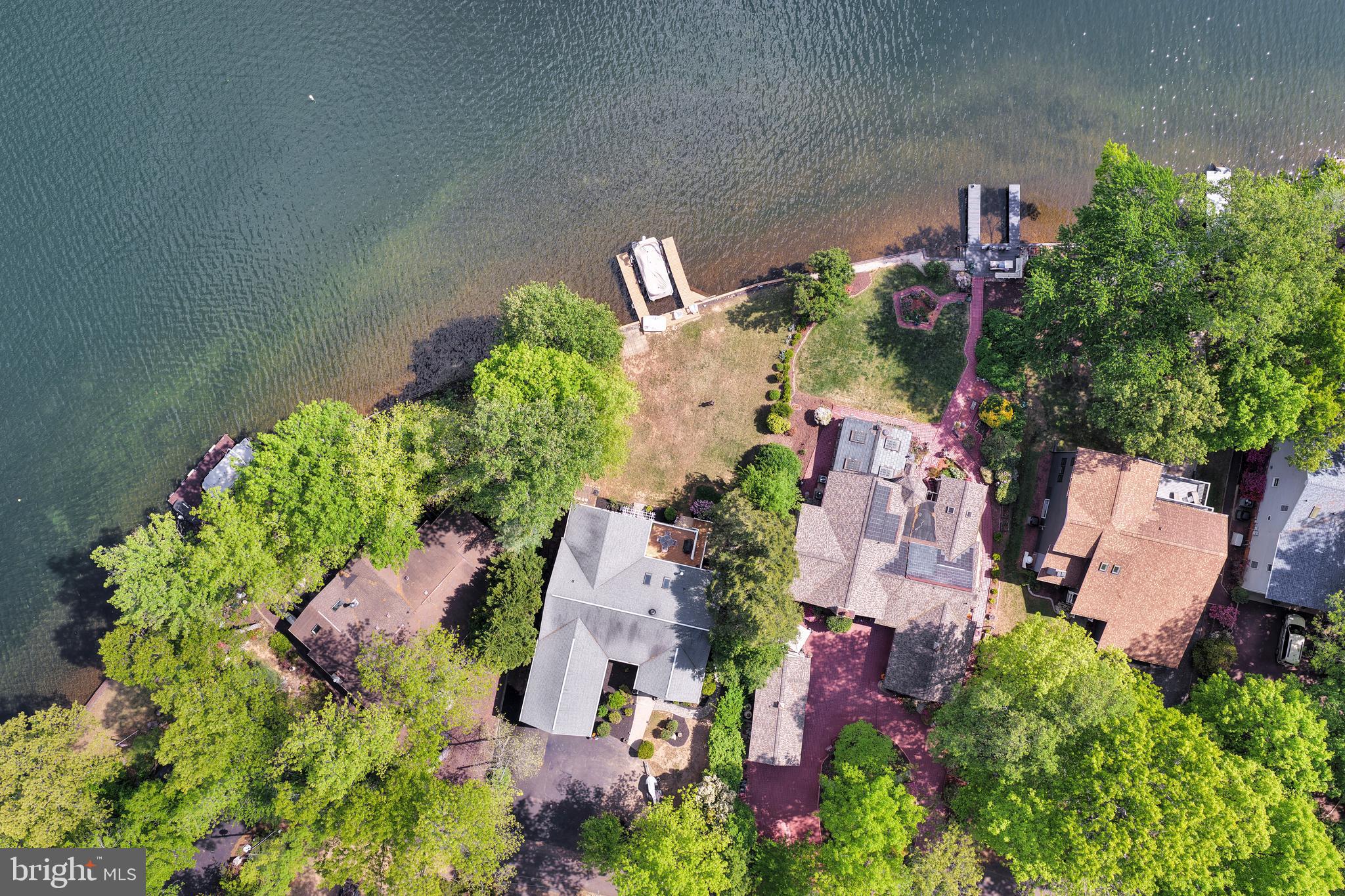 626 CORNWALLIS AVENUE