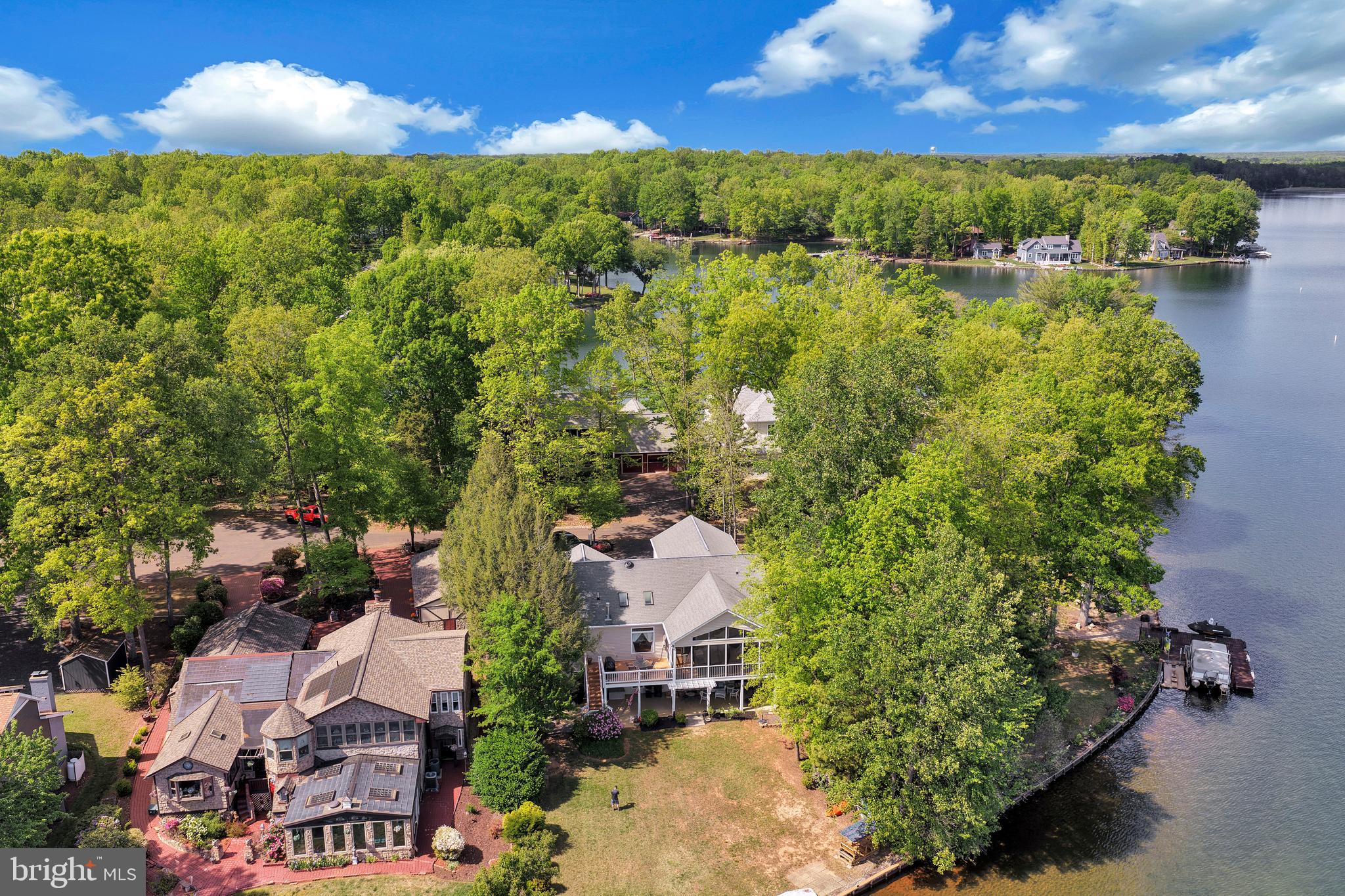 626 CORNWALLIS AVENUE