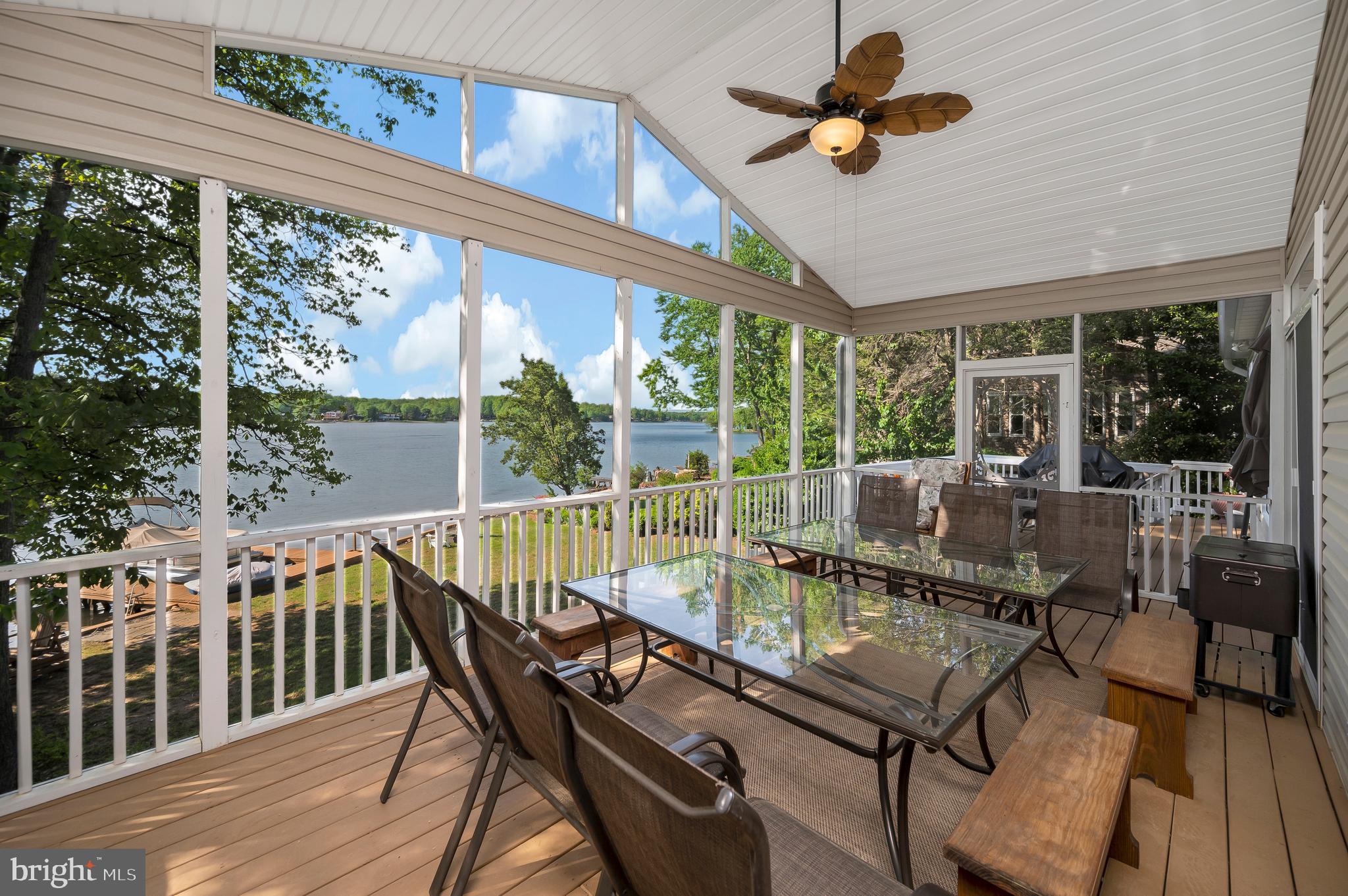 626 CORNWALLIS AVENUE