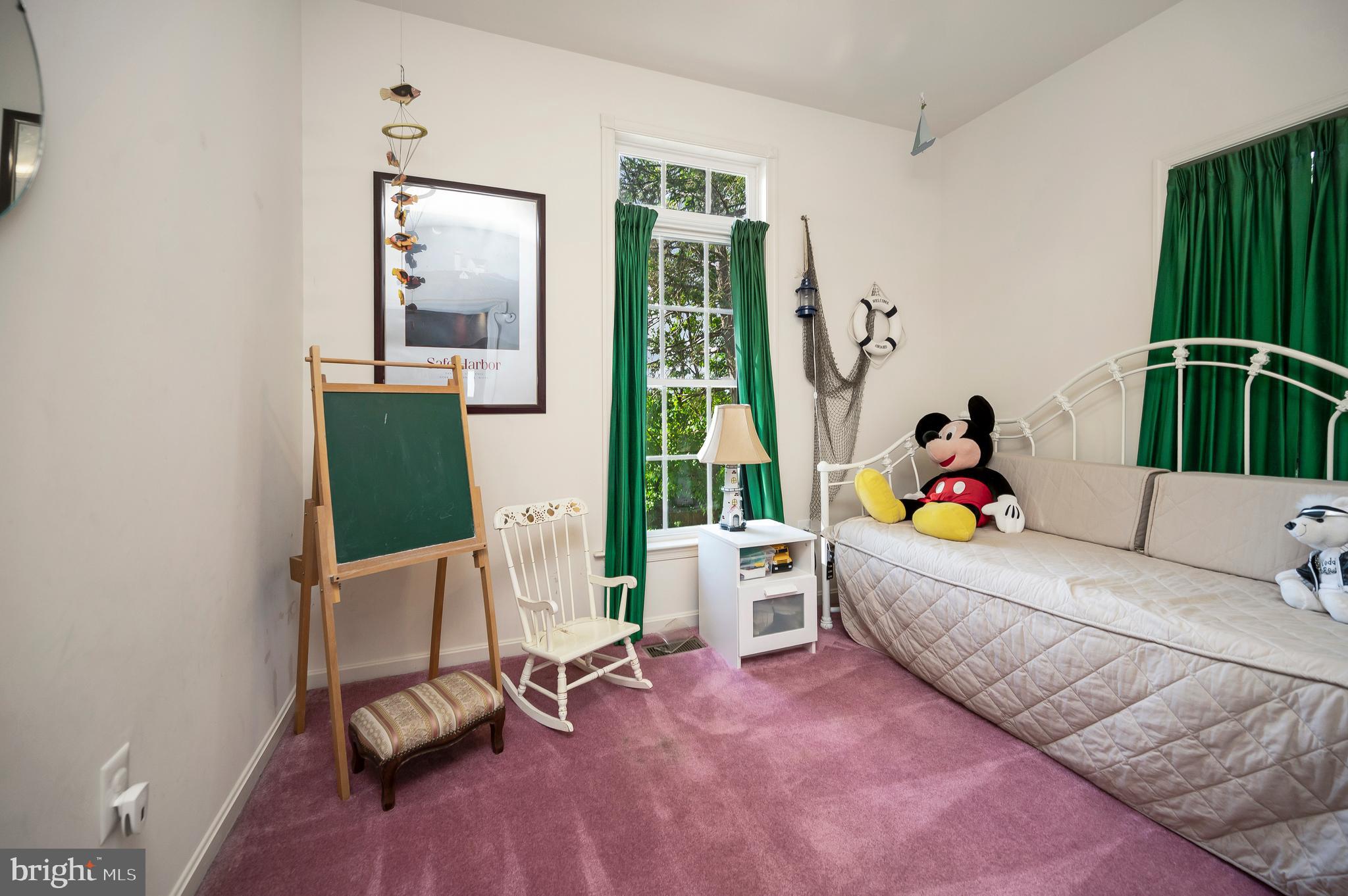 626 CORNWALLIS AVENUE