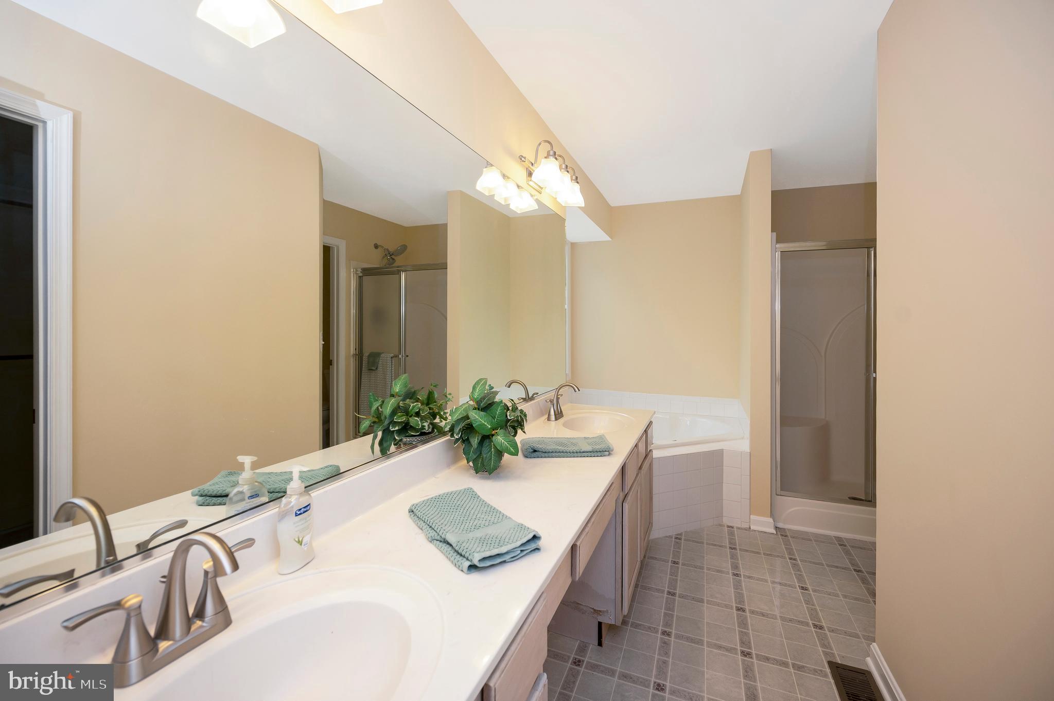 1115 EASTOVER PARKWAY