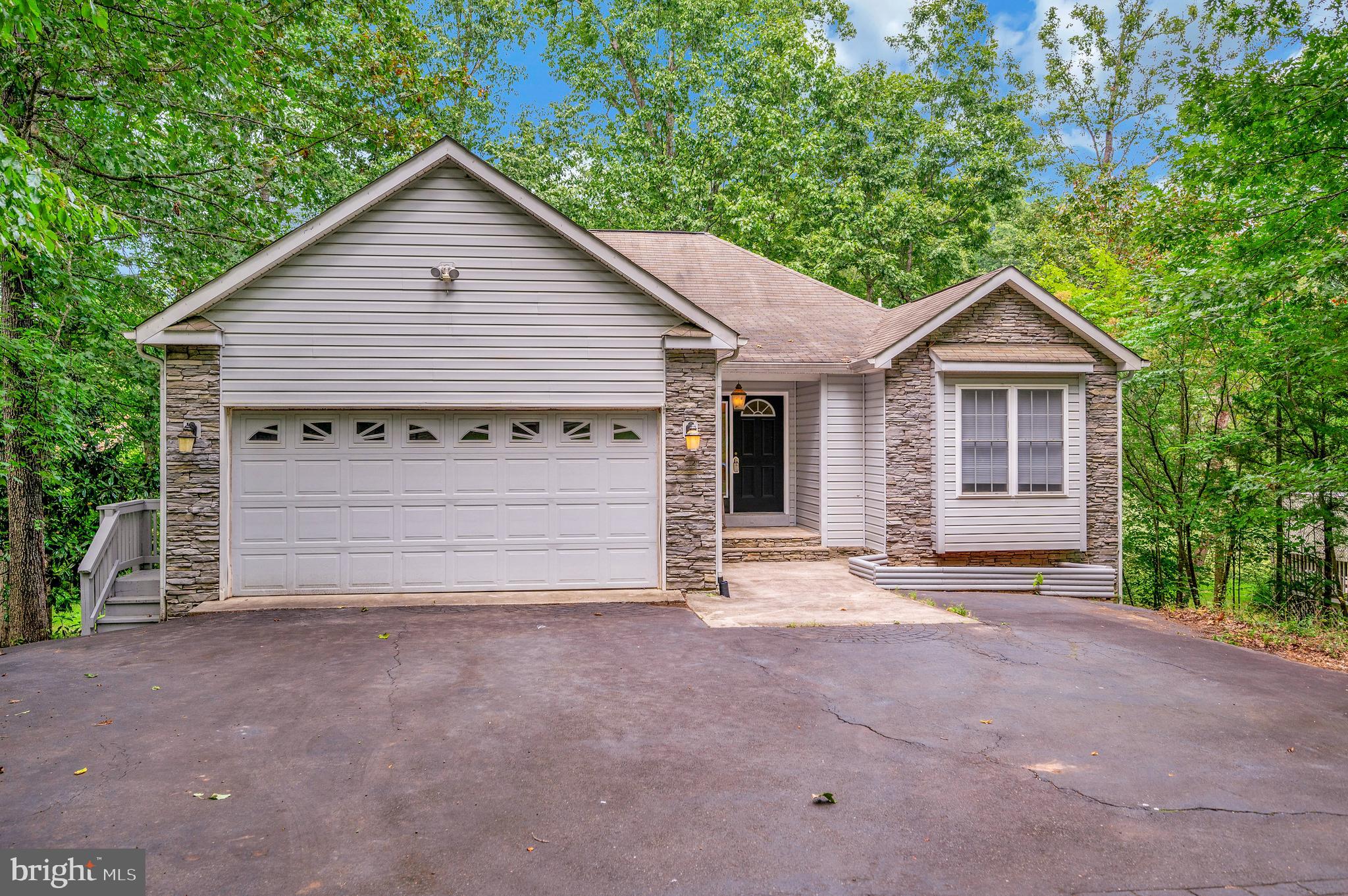 1115 EASTOVER PARKWAY