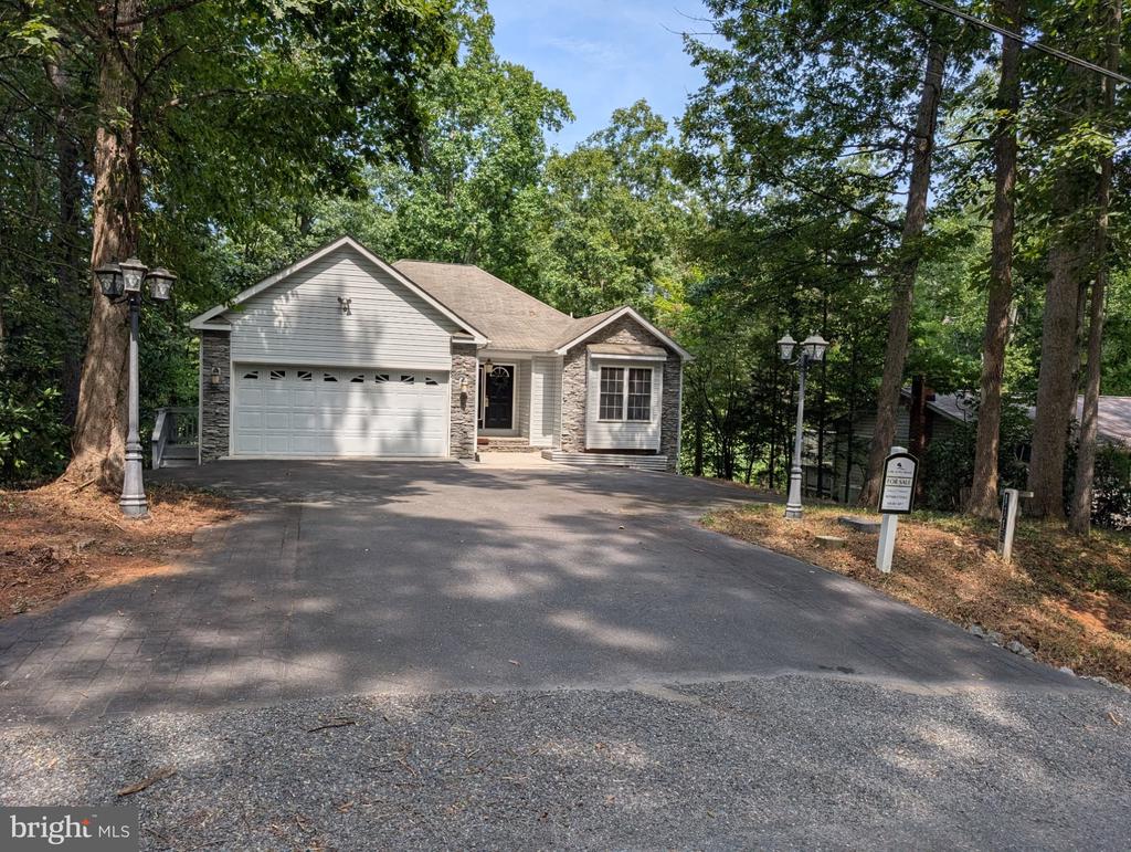 1115 EASTOVER PARKWAY