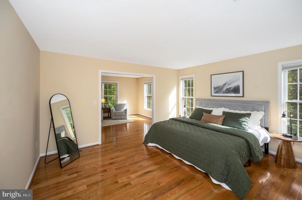 1115 EASTOVER PARKWAY
