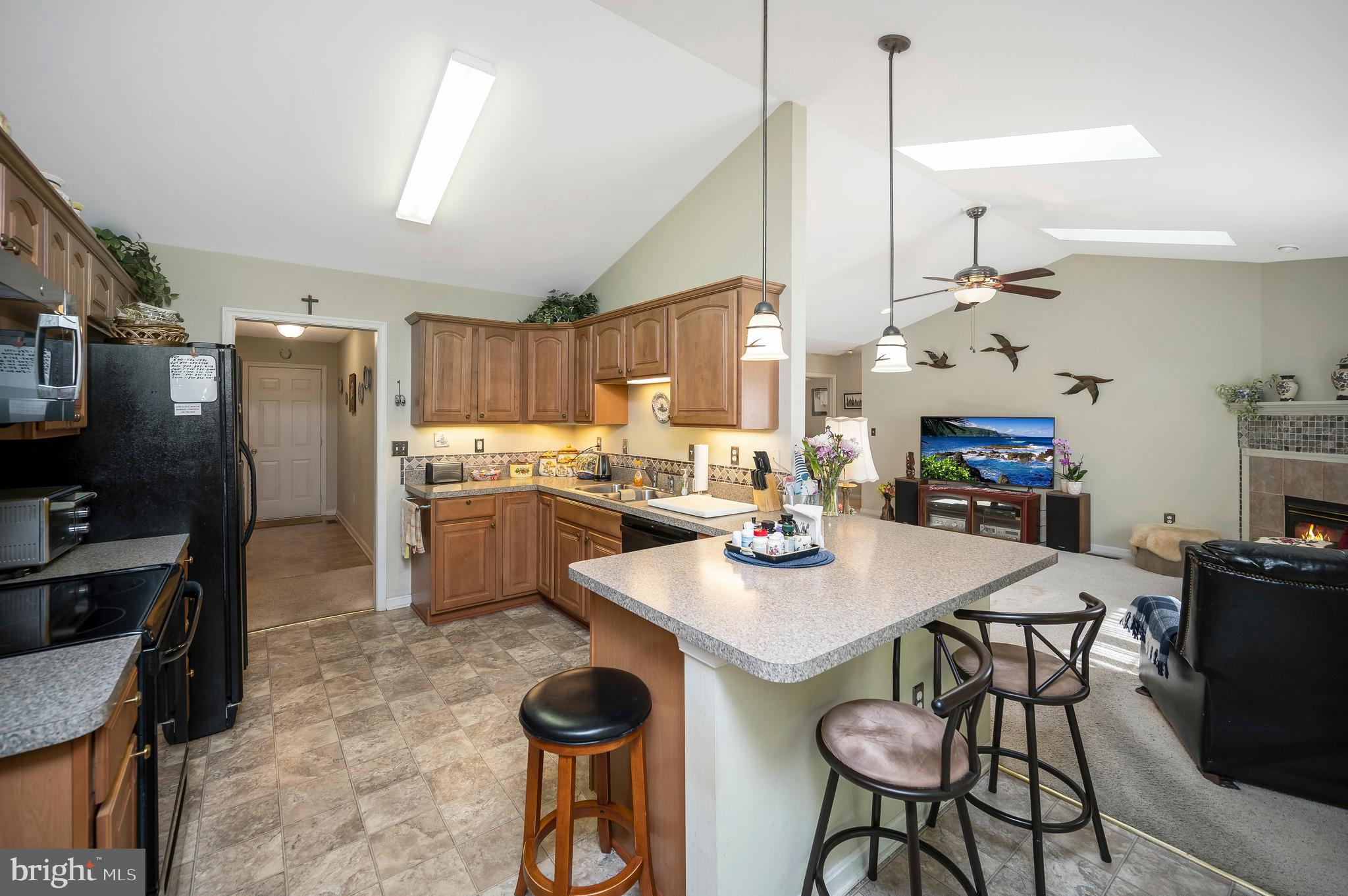 2908 LAKEVIEW PARKWAY