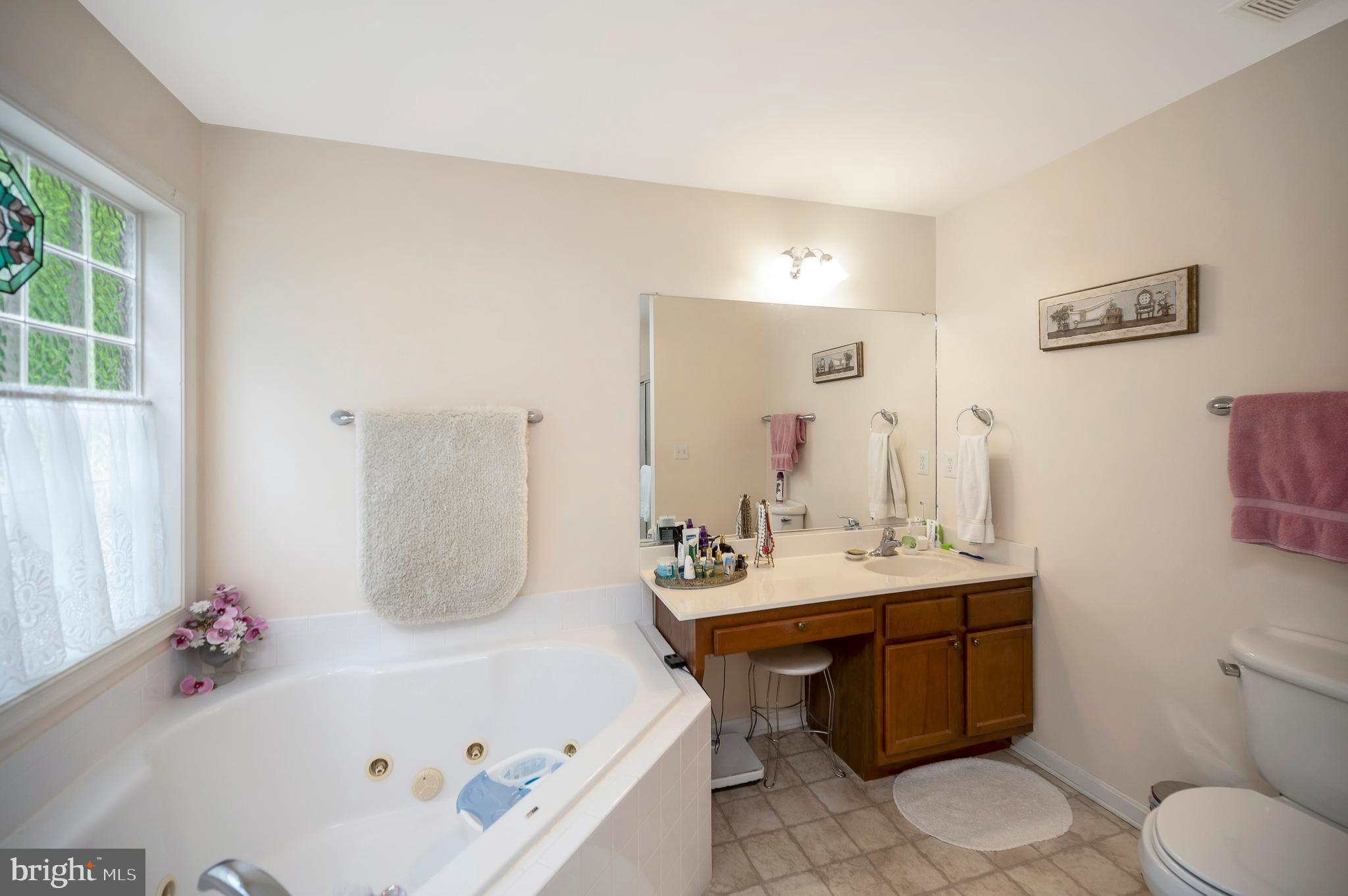 2908 LAKEVIEW PARKWAY