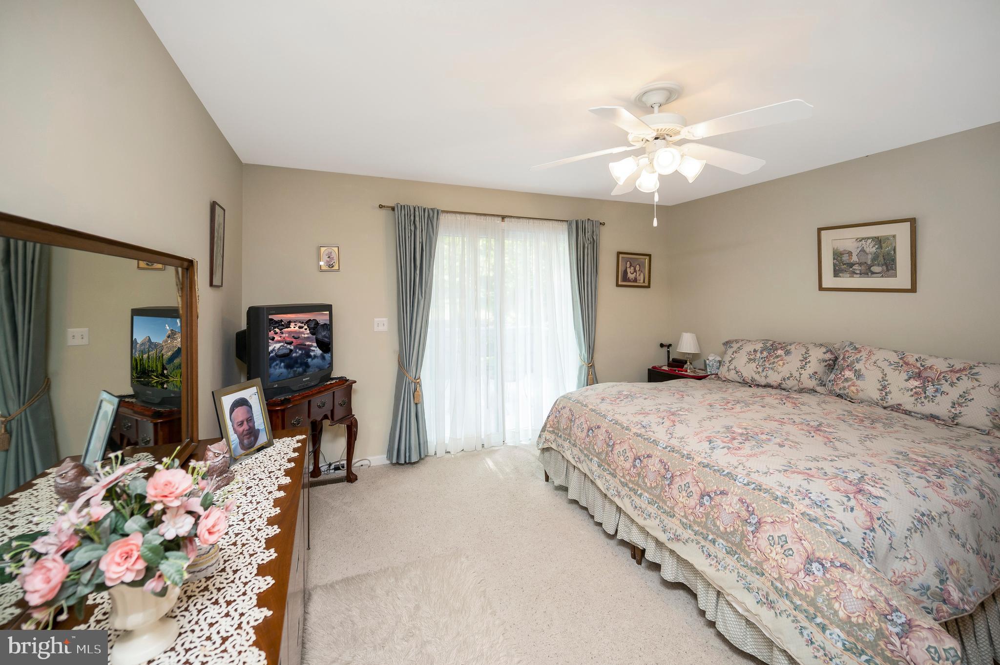 2908 LAKEVIEW PARKWAY