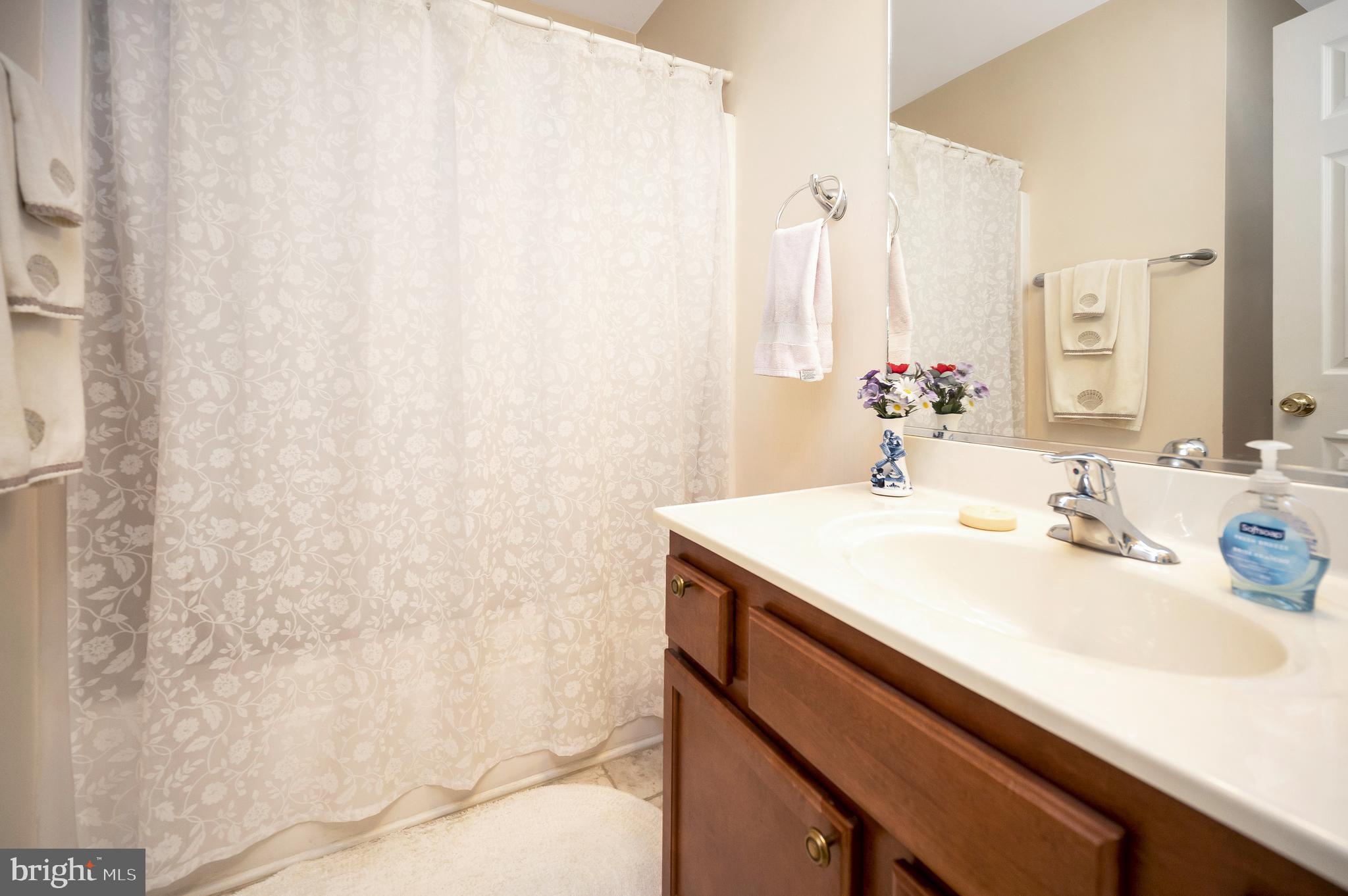 2908 LAKEVIEW PARKWAY