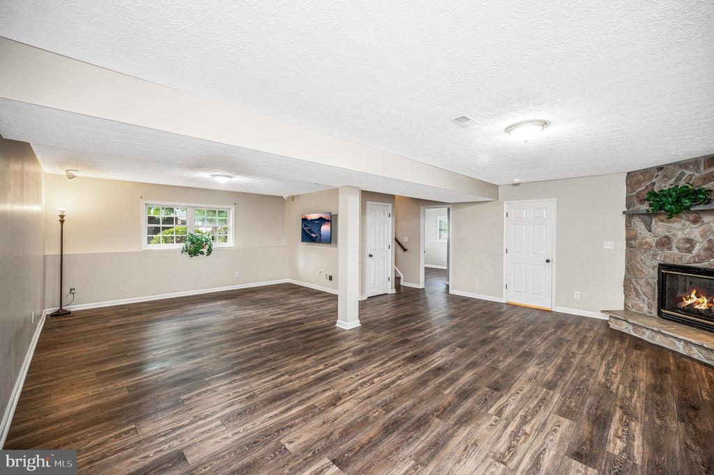 305 BIRDIE ROAD