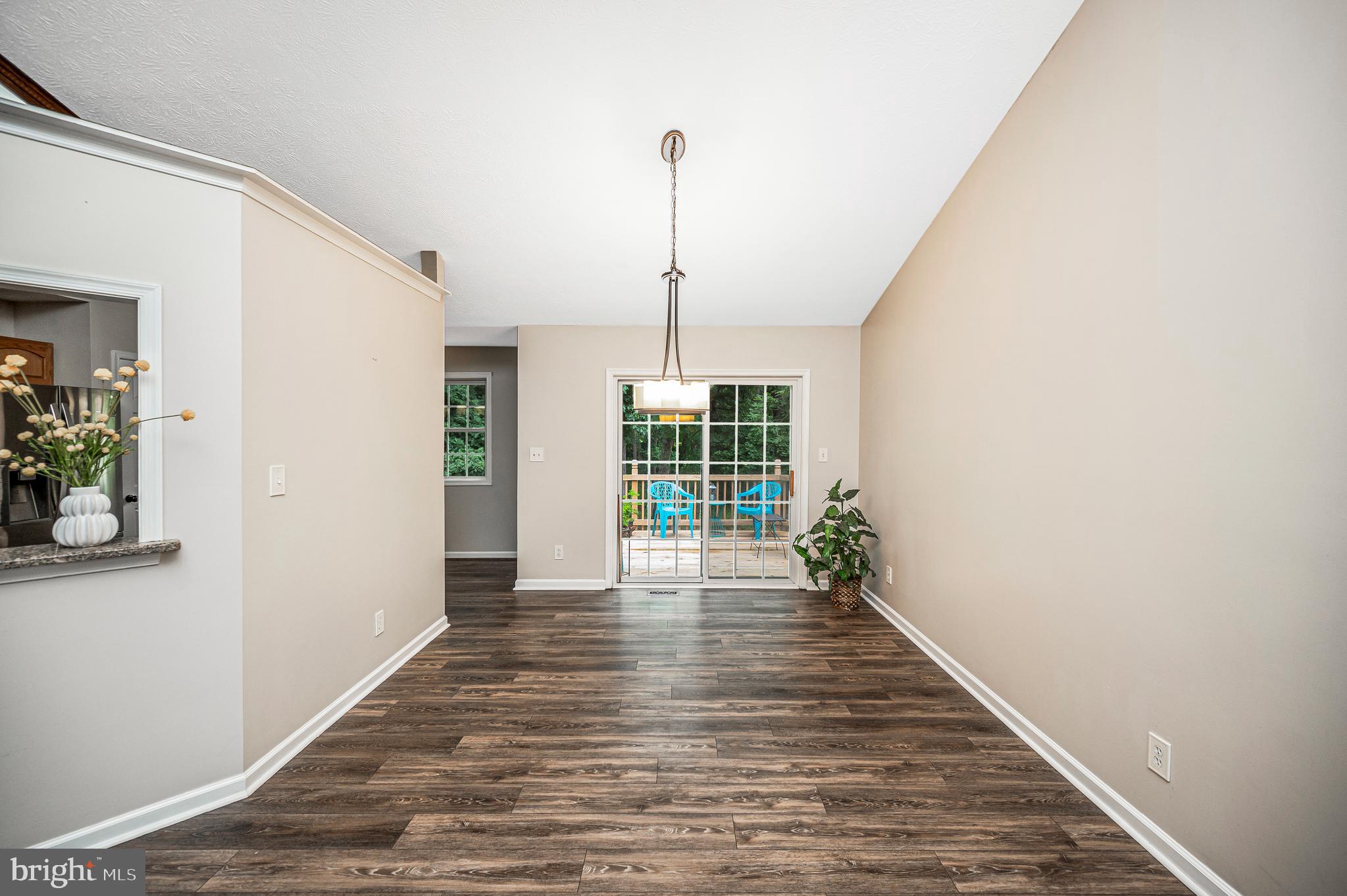 305 BIRDIE ROAD
