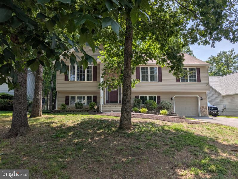 305 BIRDIE ROAD