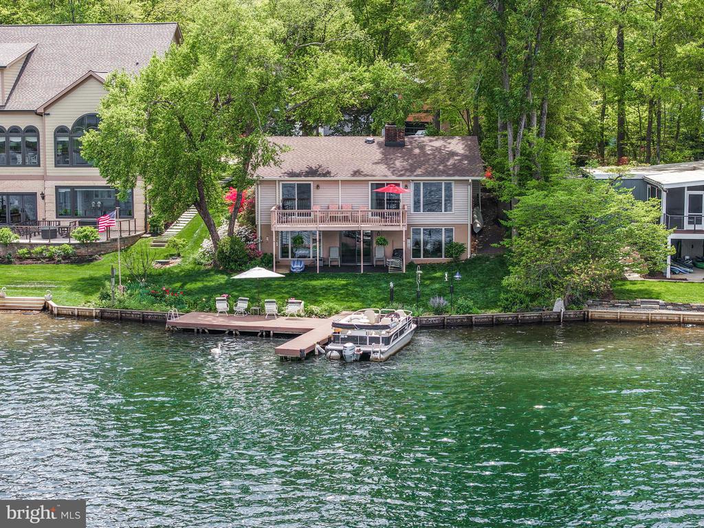126 GREEN SPRING ROAD