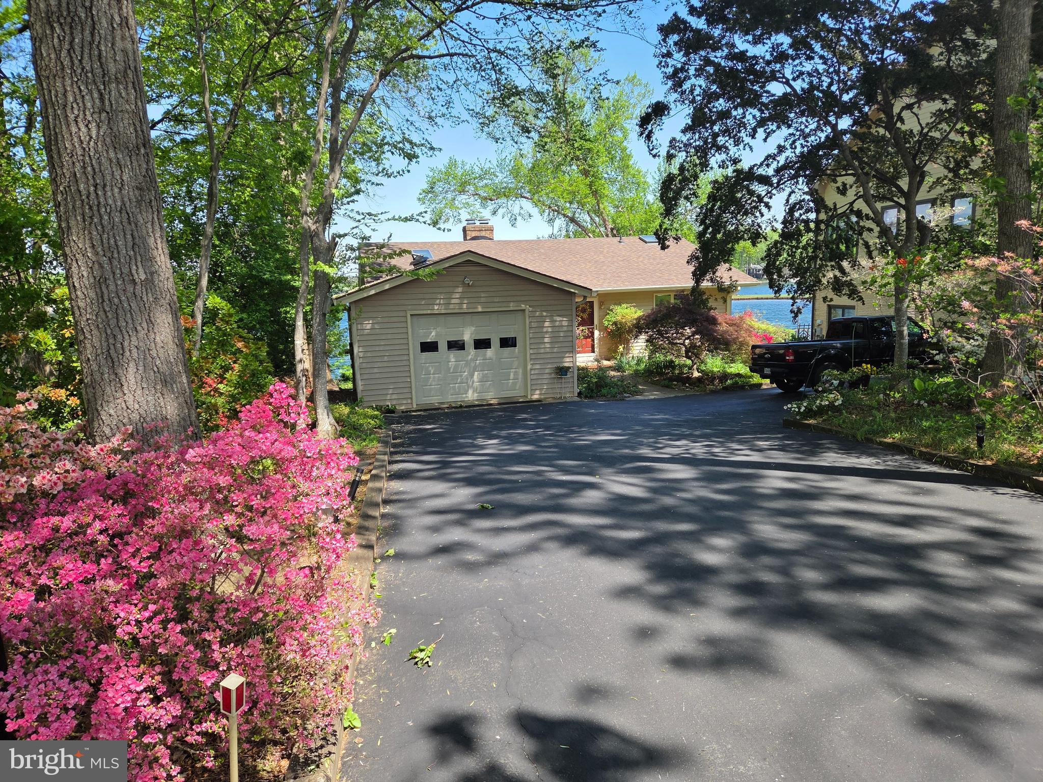 126 GREEN SPRING ROAD