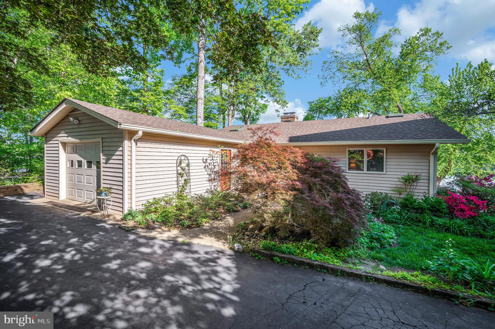 126 GREEN SPRING ROAD