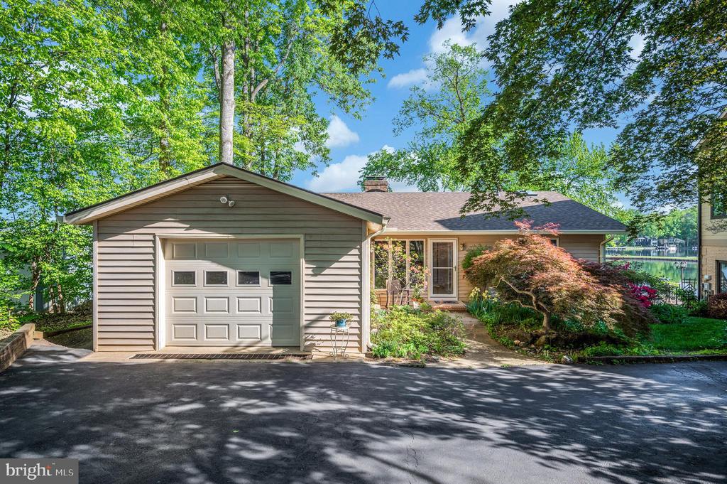 126 GREEN SPRING ROAD
